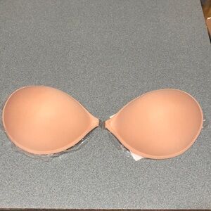 Adhesive Push up Strapless and Backless Bra
